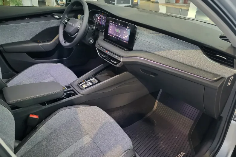 Skoda Octavia din 2025 cu 44 km - oferta SKO151445 - foto 13