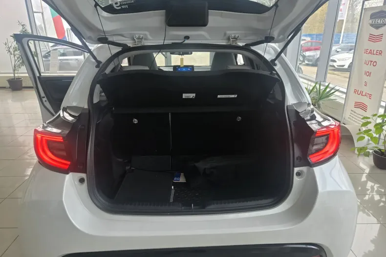Toyota Yaris din 2024 cu 15.843 km - oferta TOY151446 - foto 16