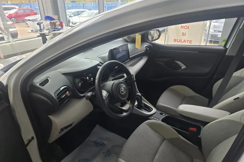 Toyota Yaris din 2024 cu 15.843 km - oferta TOY151446 - foto 19