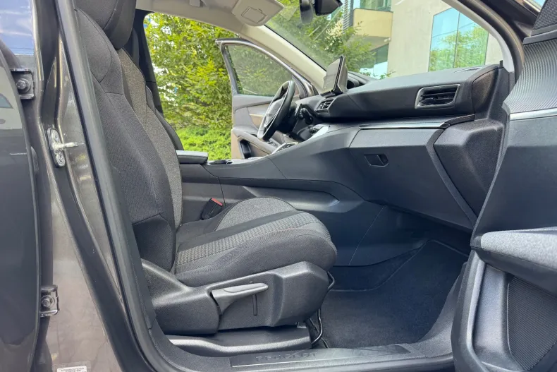 Peugeot 3008 din 2022 cu 129.000 km - oferta PEU151449 - foto 3