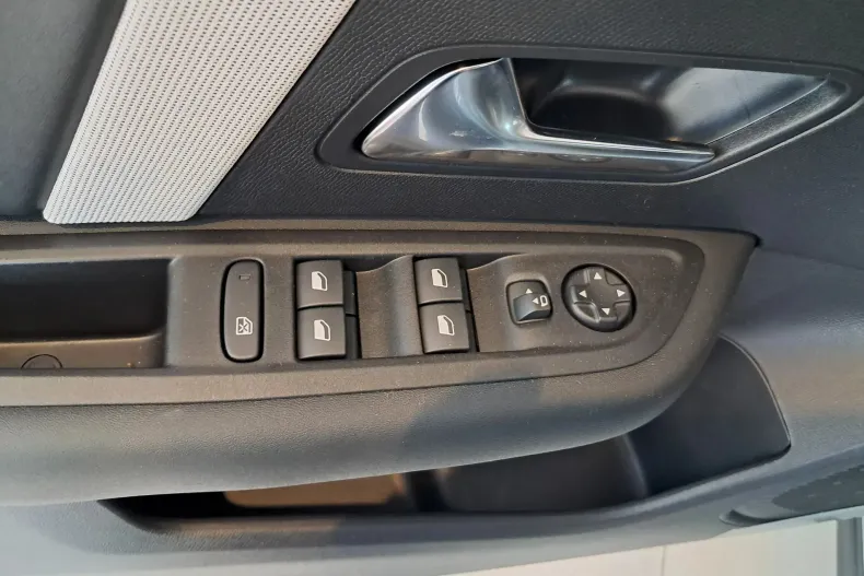 Citroën C4 din 2025 cu 1 km - oferta CIT151459 - foto 13