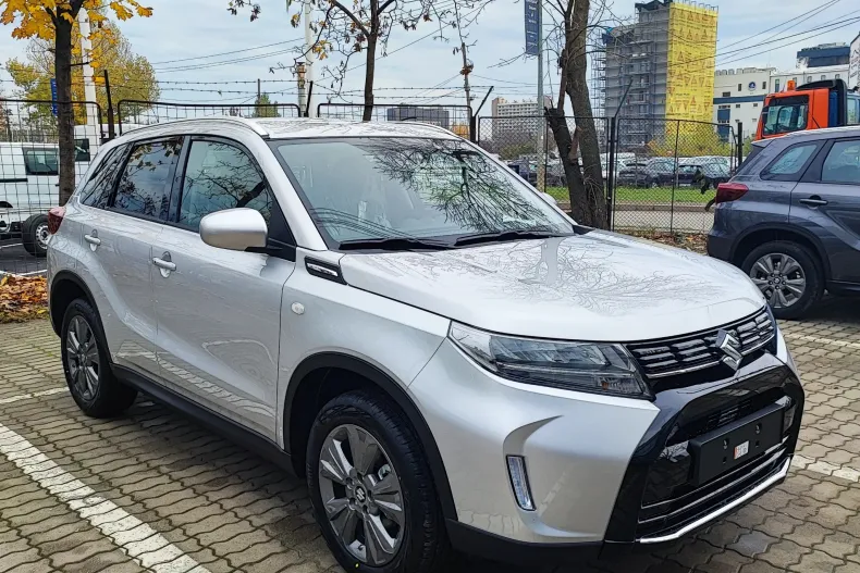 Suzuki Vitara din 2025 cu 6 km - oferta SUZ151463 - foto 2