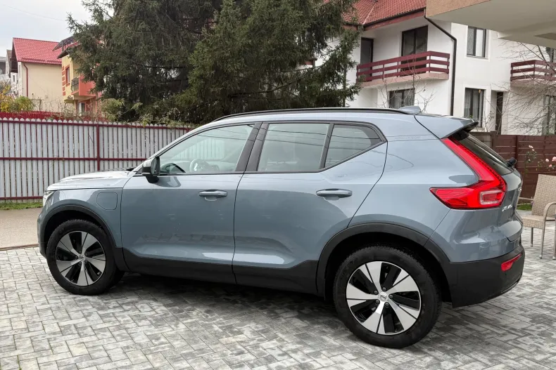 Volvo XC40 din 2023 cu 26.215 km - oferta VOL151465 - foto 11
