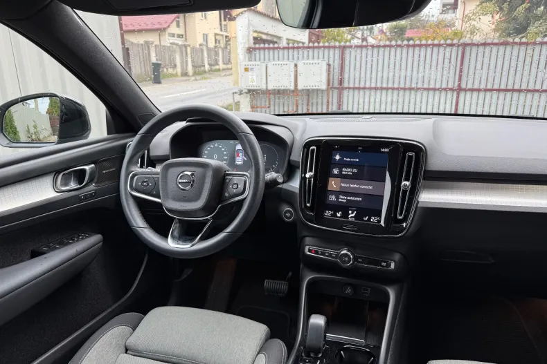 Volvo XC40 din 2023 cu 26.215 km - oferta VOL151465 - foto 15