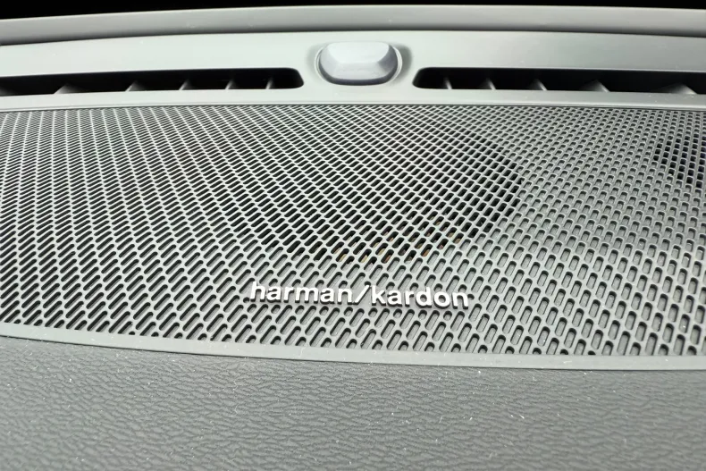 Volvo XC40 din 2023 cu 26.215 km - oferta VOL151465 - foto 17