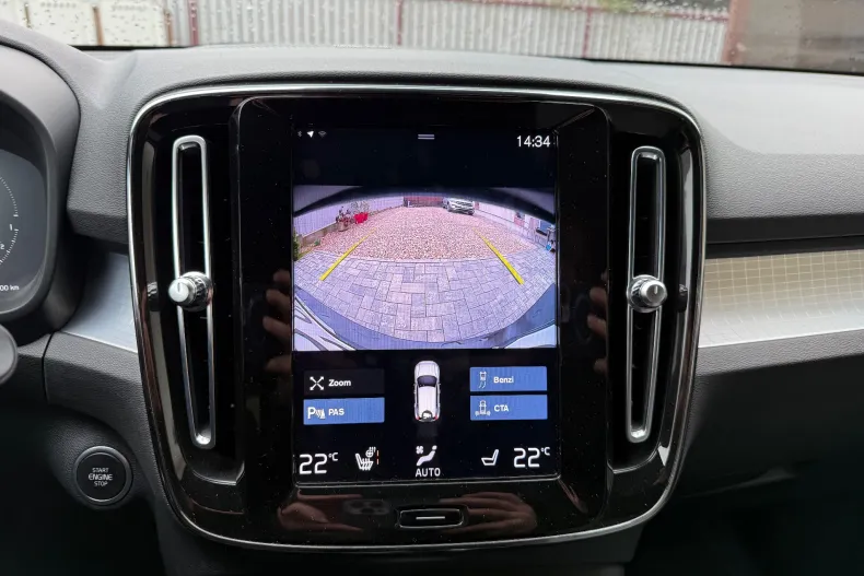 Volvo XC40 din 2023 cu 26.215 km - oferta VOL151465 - foto 19