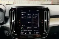 Volvo XC40 din 2023 cu 26.215 km - oferta VOL151465 - foto 22