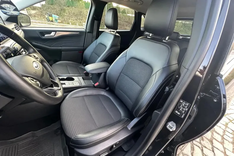 Ford Kuga din 2023 cu 83.000 km - oferta FOR151469 - foto 16