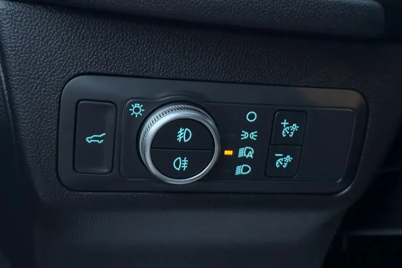 Ford Kuga din 2023 cu 83.000 km - oferta FOR151469 - foto 36