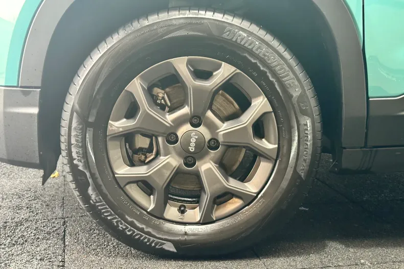 Jeep Avenger din 2024 cu 13.579 km - oferta JEE151473 - foto 5