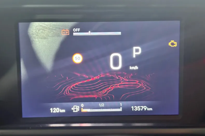 Jeep Avenger din 2024 cu 13.579 km - oferta JEE151473 - foto 8