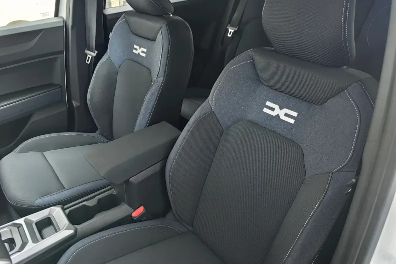 Dacia Duster din 2025 cu 10 km - oferta DAC151474 - foto 11