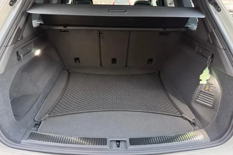 Volkswagen Touareg din 2024 cu 26.416 km - oferta VOL151476 - foto 9