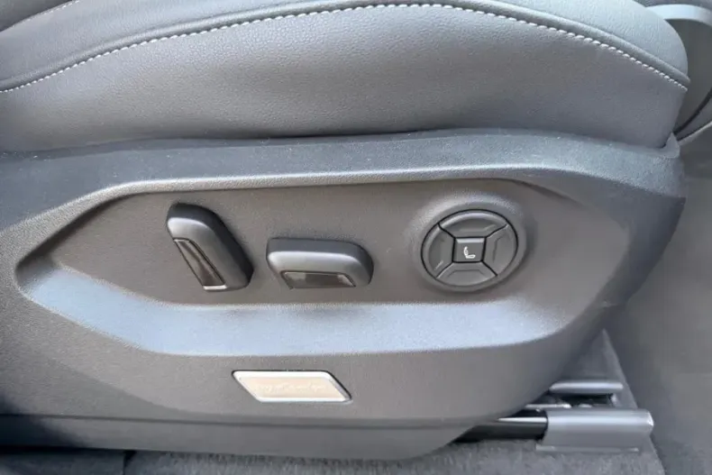 Volkswagen Touareg din 2024 cu 26.416 km - oferta VOL151476 - foto 17