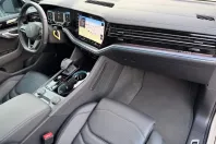 Volkswagen Touareg din 2024 cu 26.416 km - oferta VOL151476 - foto 18