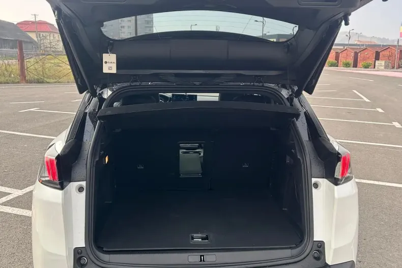 Peugeot 3008 din 2022 cu 76.859 km - oferta PEU151488 - foto 27