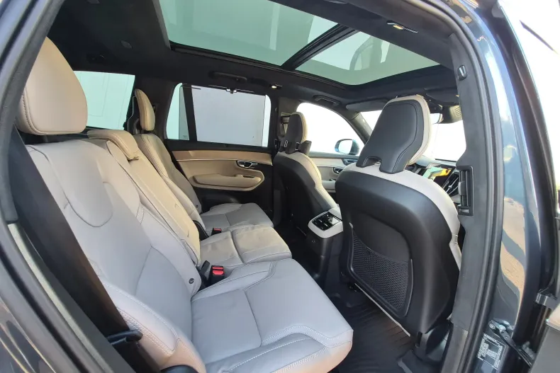 Volvo XC90 din 2025 cu 100 km - oferta VOL151489 - foto 19