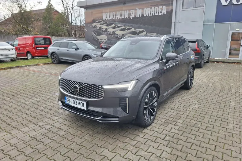 Volvo XC90 din 2025 cu 7.500 km - oferta VOL151492 - foto 1