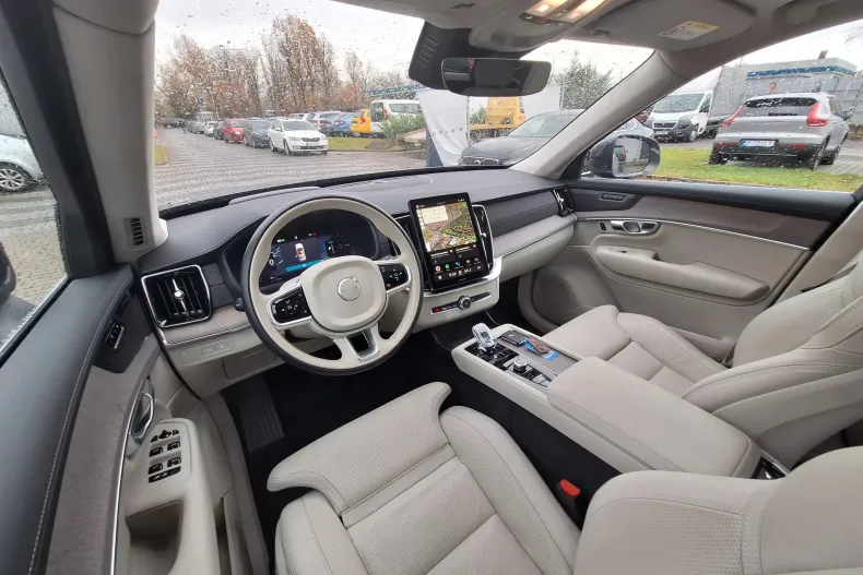 Volvo XC90 din 2025 cu 7.500 km - oferta VOL151492 - foto 18