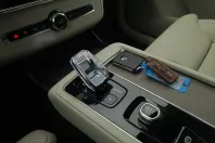 Volvo XC90 din 2025 cu 7.500 km - oferta VOL151492 - foto 25