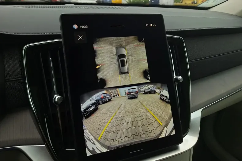 Volvo XC90 din 2025 cu 7.500 km - oferta VOL151492 - foto 28