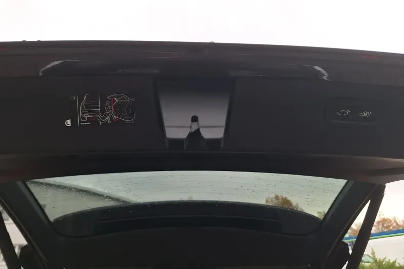 Volvo XC90 din 2025 cu 7.500 km - oferta VOL151492 - foto 37