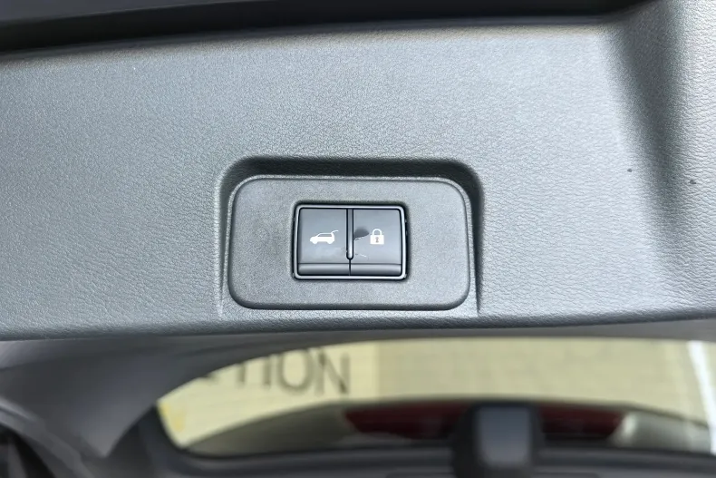 Nissan X-Trail din 2025 cu 1.000 km - oferta NIS151505 - foto 9