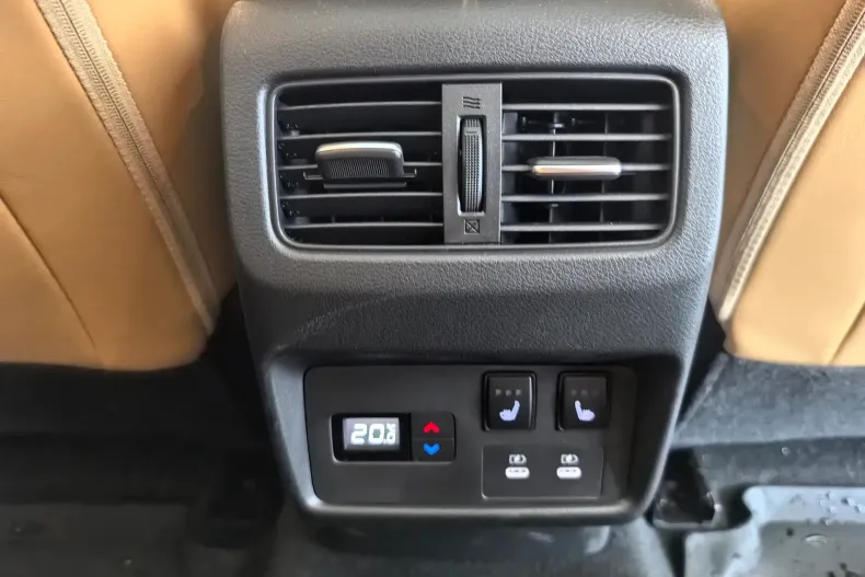 Nissan X-Trail din 2025 cu 1.000 km - oferta NIS151505 - foto 32