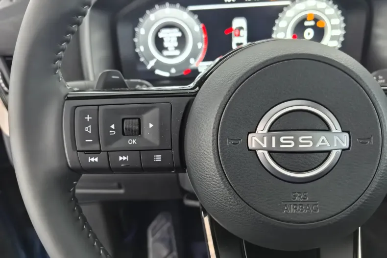 Nissan Qashqai din 2025 cu 1.300 km - oferta NIS151506 - foto 16