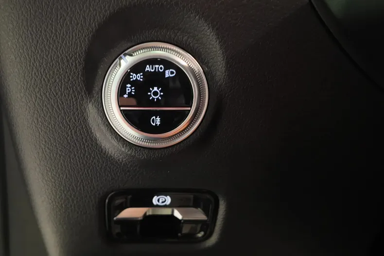 Mercedes-Benz C din 2022 cu 43.900 km - oferta MER151507 - foto 23