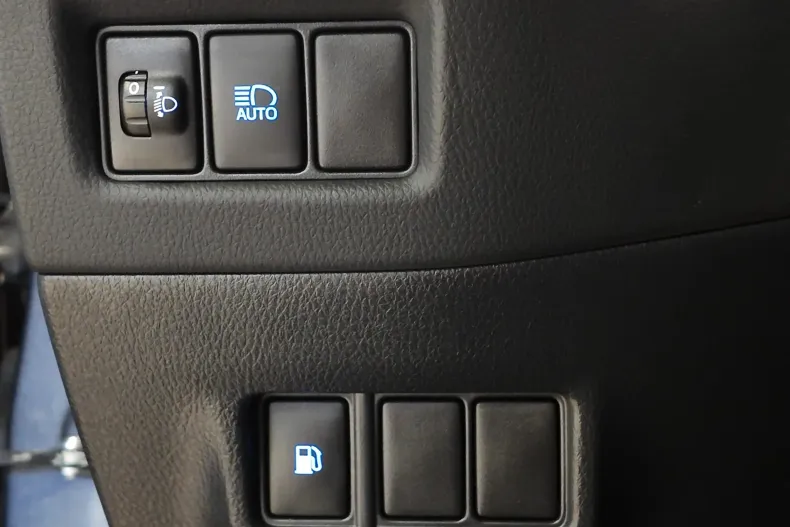 Toyota C-HR din 2023 cu 107.600 km - oferta TOY151509 - foto 19