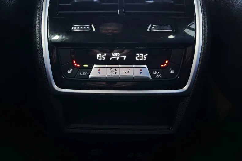 BMW X7 din 2023 cu 72.900 km - oferta BMW151510 - foto 32