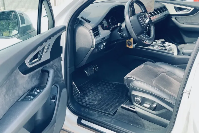 Audi Q7 din 2019 cu 134.800 km - oferta AUD151521 - foto 9