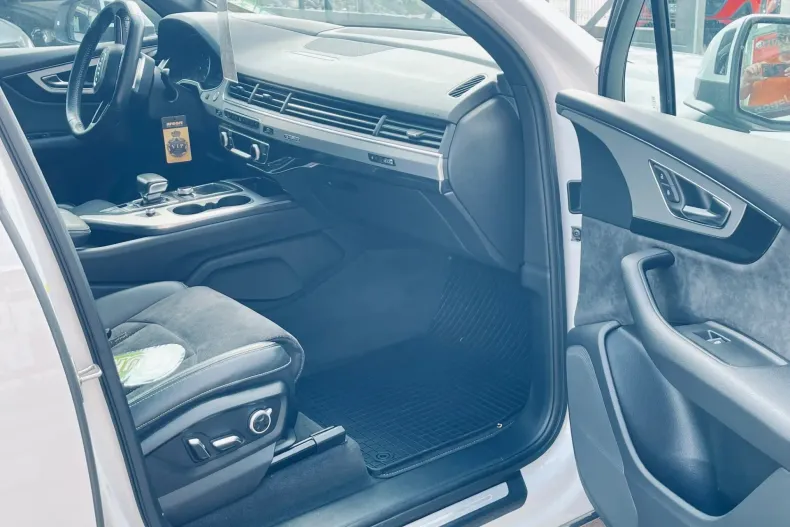 Audi Q7 din 2019 cu 134.800 km - oferta AUD151521 - foto 13