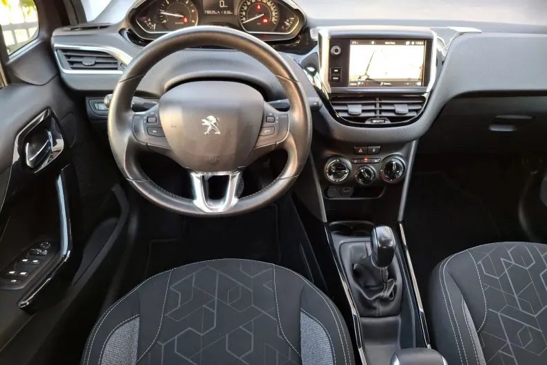 Peugeot 2008 din 2019 cu 177.000 km - oferta PEU151523 - foto 9