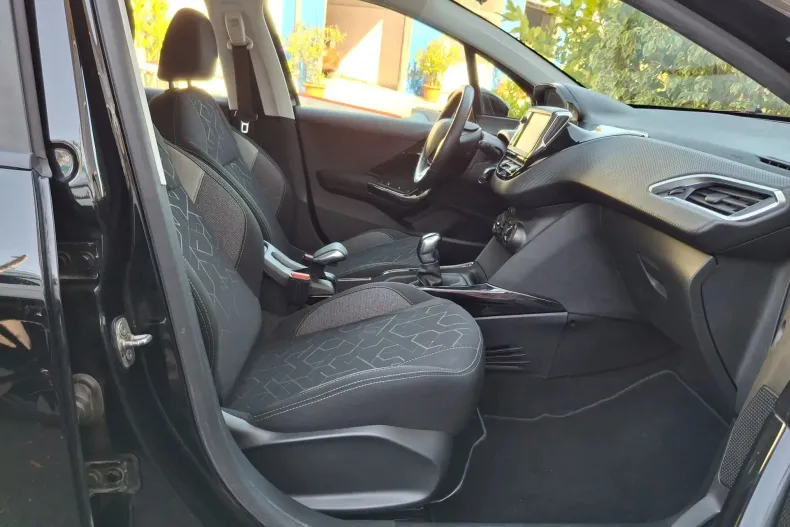 Peugeot 2008 din 2019 cu 177.000 km - oferta PEU151523 - foto 15