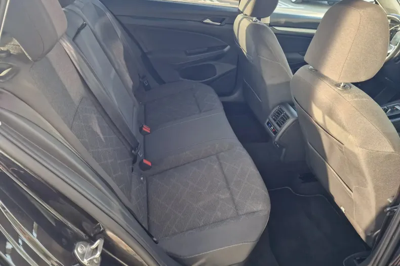 Volkswagen Golf din 2021 cu 166.276 km - oferta VOL151531 - foto 29