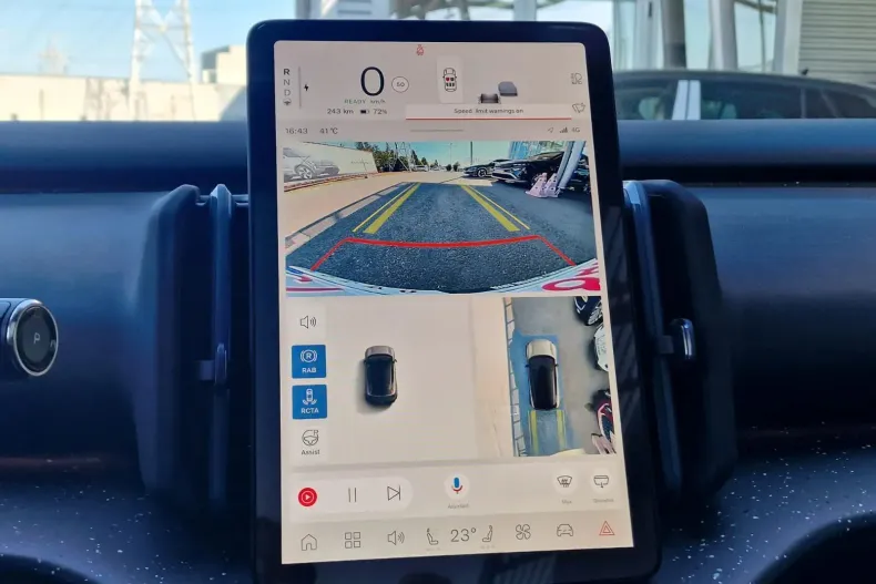 Volvo EX30 din 2025 cu 2.005 km - oferta VOL151533 - foto 15