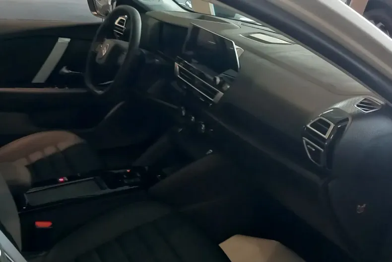 Citroën C4 din 2024 cu 1 km - oferta CIT151538 - foto 10