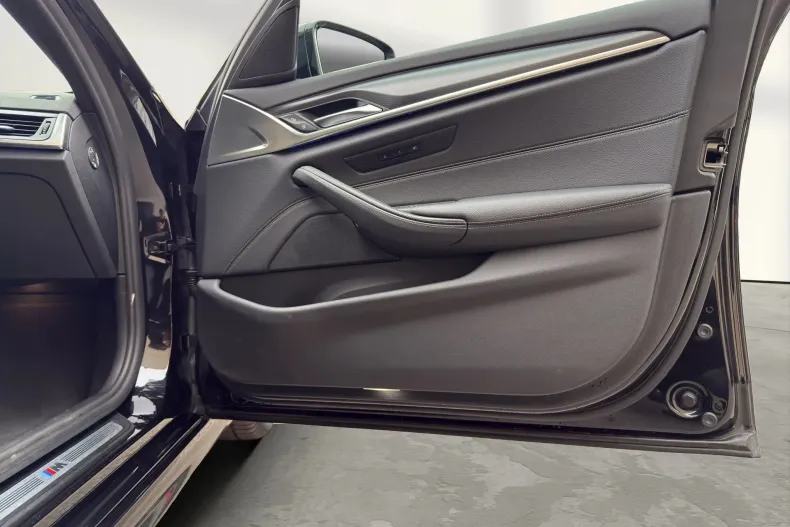 BMW Seria 5 din 2022 cu 58.000 km - oferta BMW151543 - foto 12