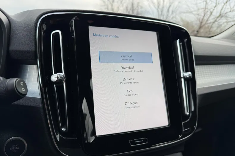 Volvo XC40 din 2020 cu 161.222 km - oferta VOL151545 - foto 19