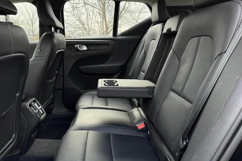 Volvo XC40 din 2020 cu 161.222 km - oferta VOL151545 - foto 25