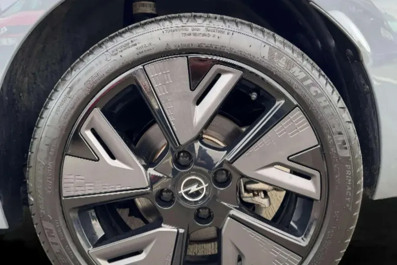 Opel Corsa din 2024 cu 4.223 km - oferta OPE151550 - foto 16