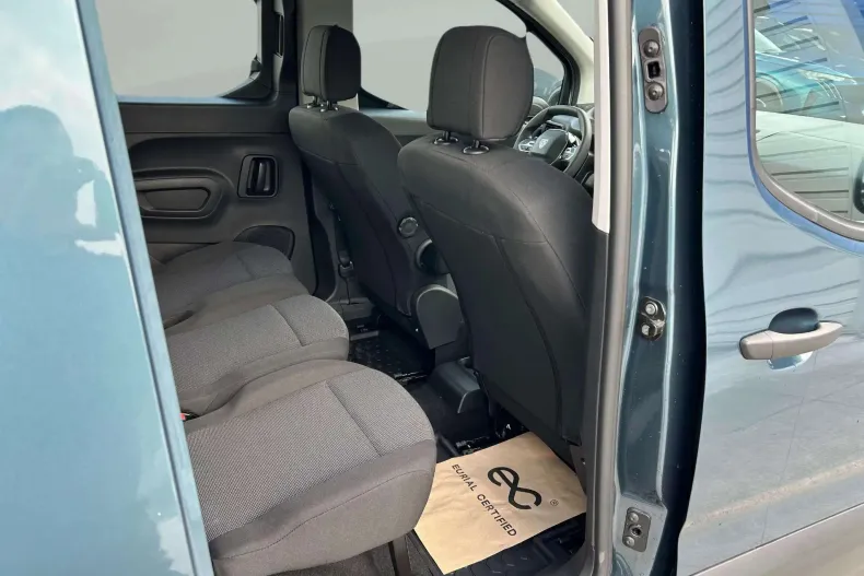 Peugeot Rifter din 2025 cu 550 km - oferta PEU151553 - foto 12