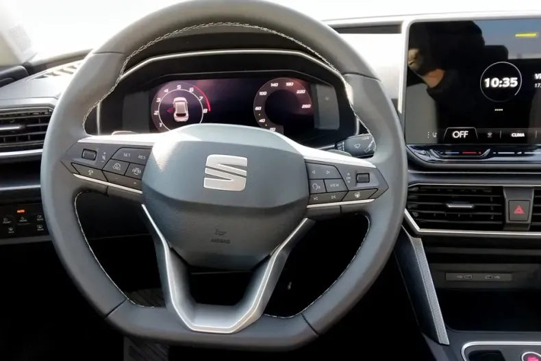 Seat Leon din 2025 cu 2.000 km - oferta SEA151556 - foto 11