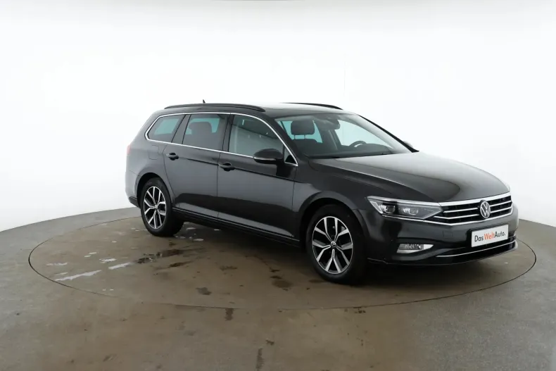 Volkswagen Passat din 2022 cu 156.724 km - oferta VOL151558 - foto 3