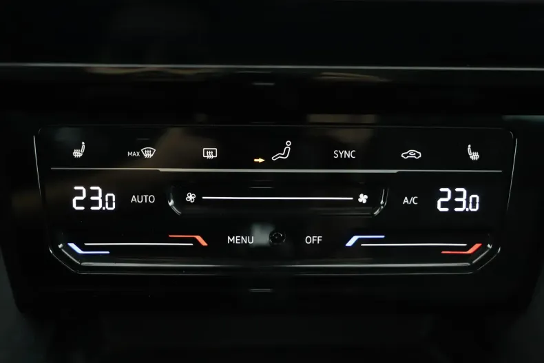 Volkswagen Passat din 2022 cu 156.724 km - oferta VOL151558 - foto 21