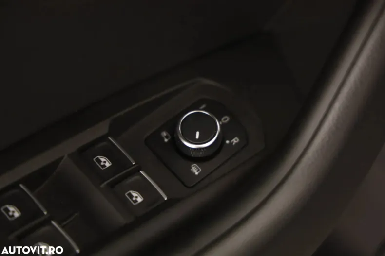 Volkswagen Touareg din 2022 cu 111.306 km - oferta VOL151560 - foto 23