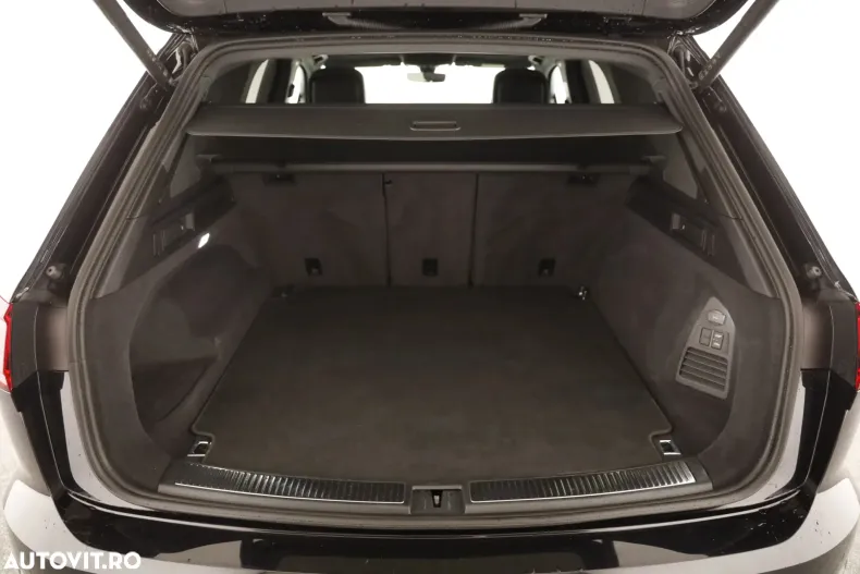 Volkswagen Touareg din 2022 cu 111.306 km - oferta VOL151560 - foto 24