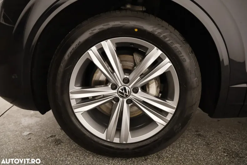 Volkswagen Touareg din 2022 cu 111.306 km - oferta VOL151560 - foto 27